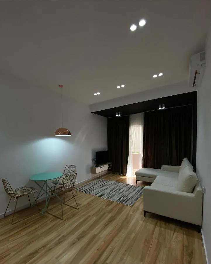 Comfort Stay Apartaments Tirana Apartmán