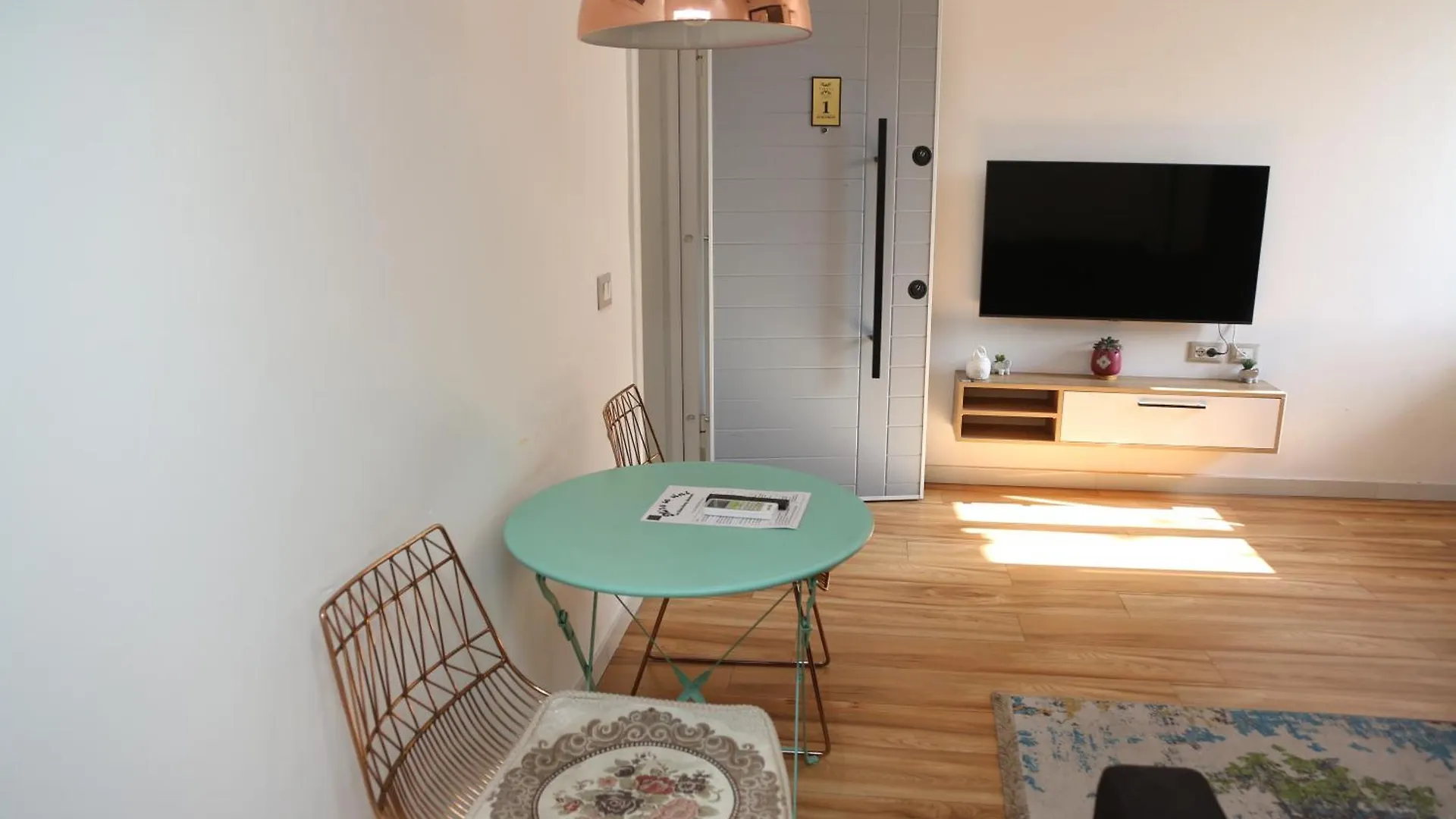 Comfort Stay Apartaments Tirana 0*,  Albánie