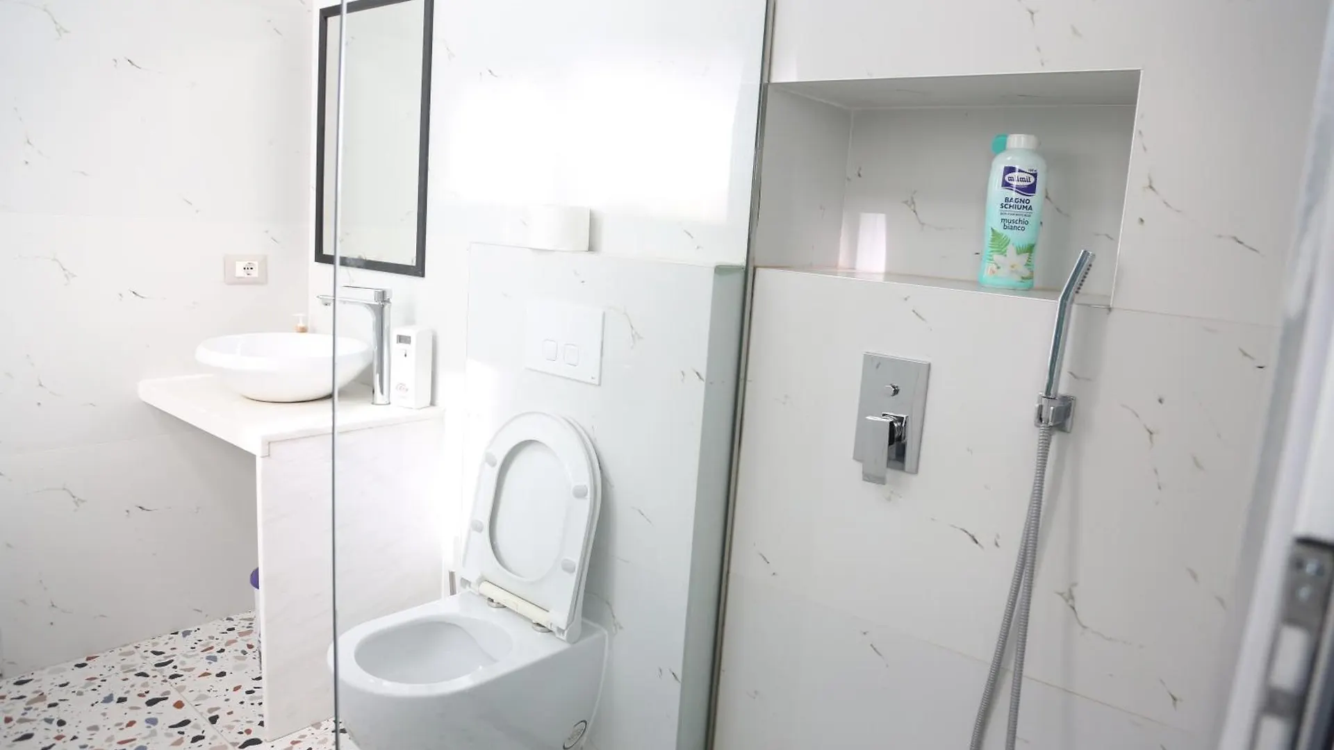 Comfort Stay Apartaments Tirana 0*,